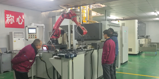 德宏干式喷砂机和湿式喷砂机 区别及适用场景